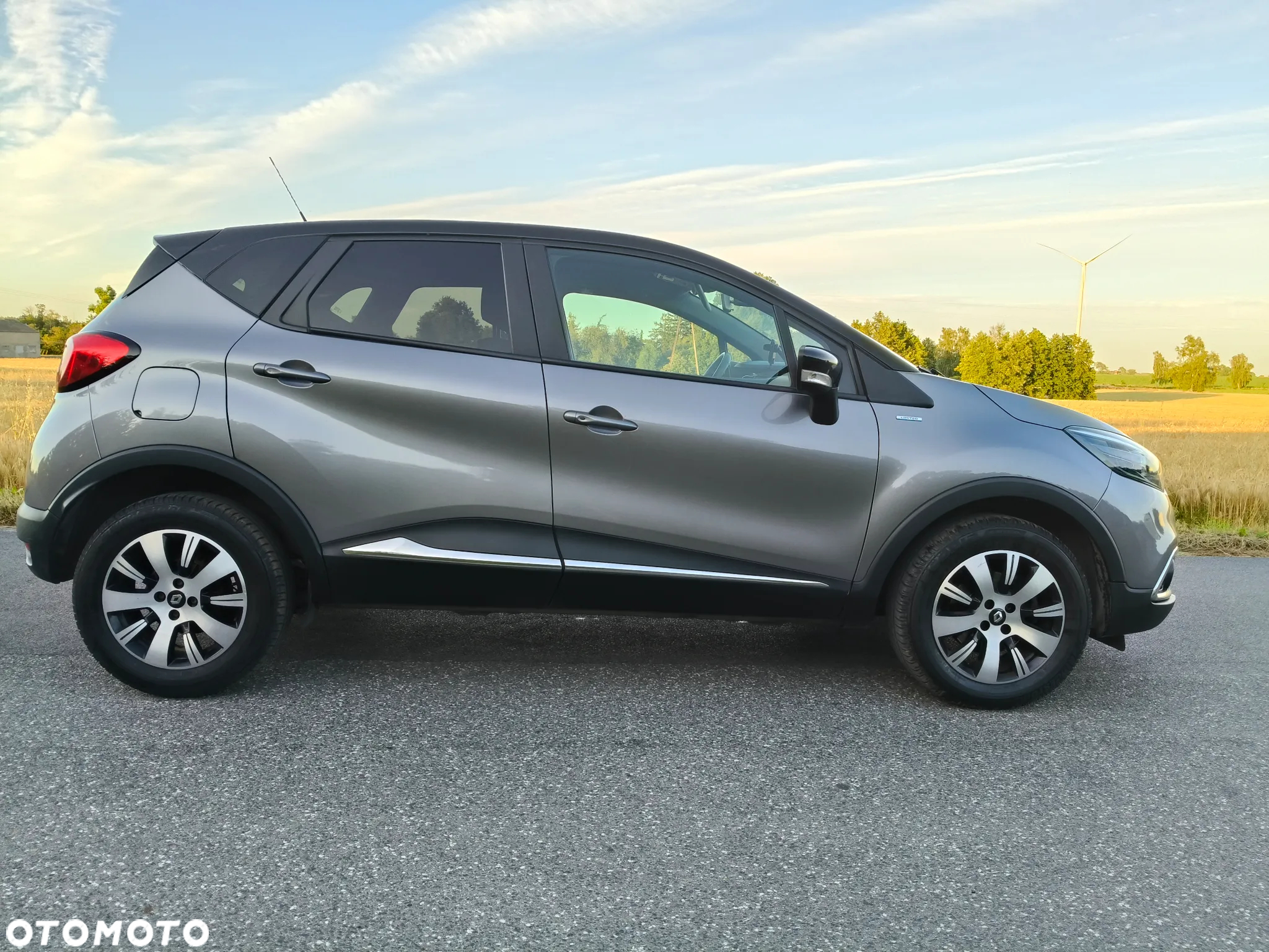 Renault Captur 1.2 Energy TCe Limited EDC - 4