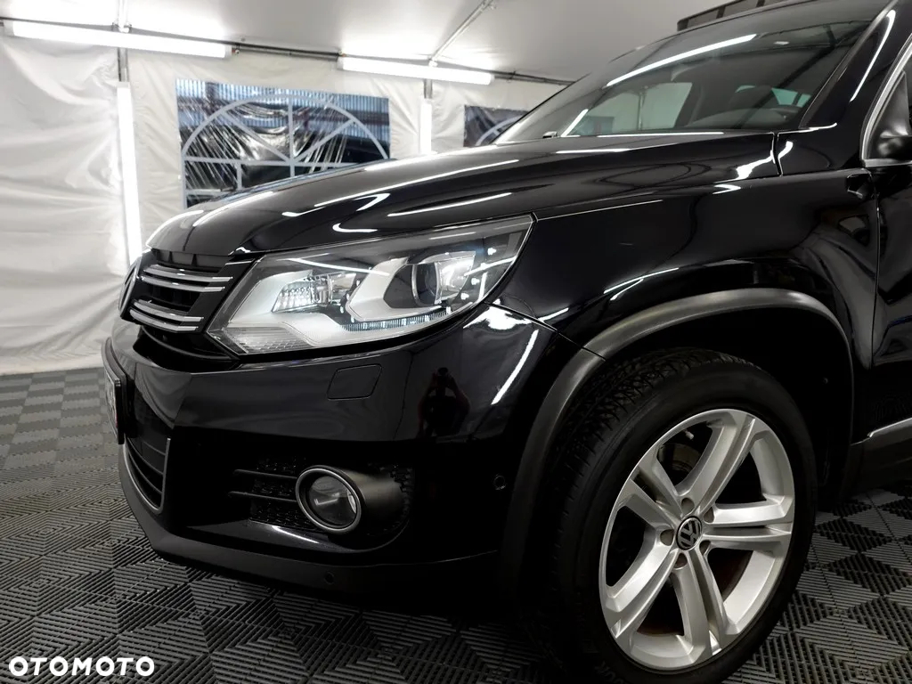 Volkswagen Tiguan 2.0 TDI Perfectline R-Style - 24