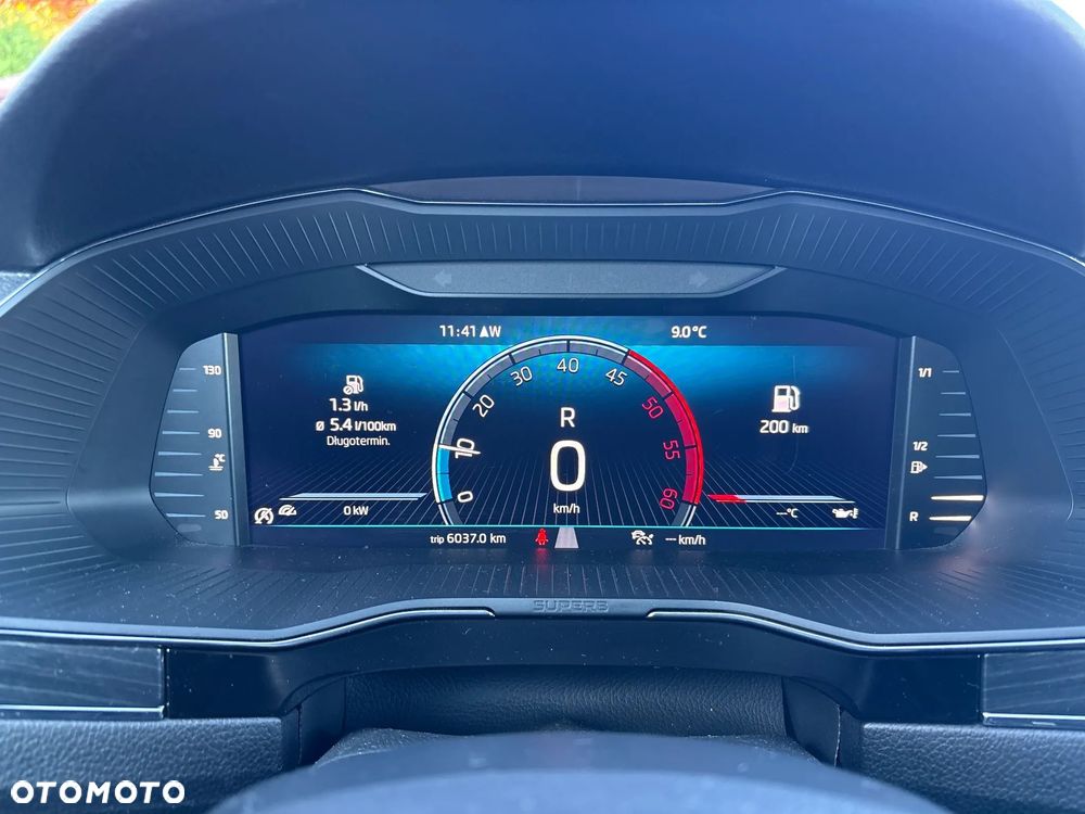 Skoda Superb 2.0 TDI SCR Style DSG - 20