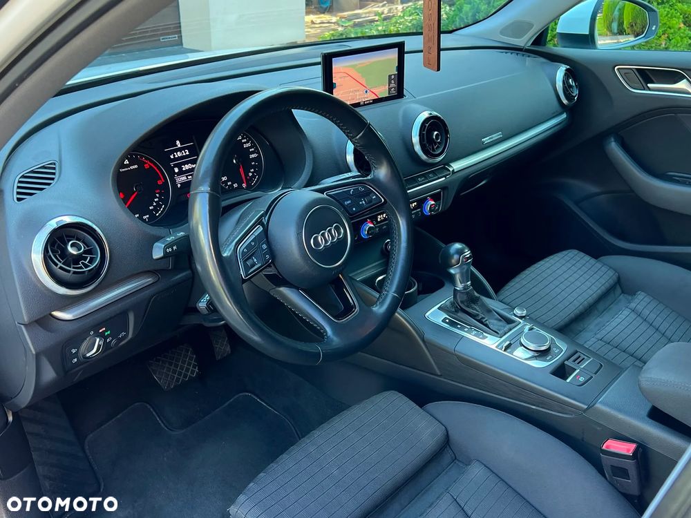 Audi A3 Sportback 2.0 TDI S tronic design - 20