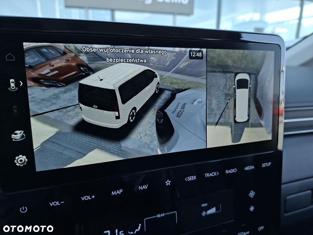 Hyundai Staria 1.6 T-GDI HEV Smart VIP - 24