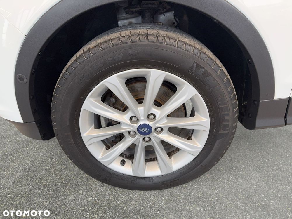 Ford Kuga - 11