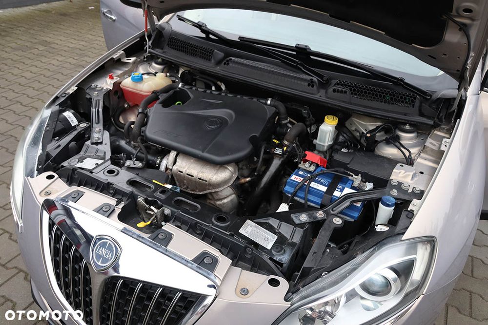 Lancia Delta 1.4 T-Jet 16v Argento - 37