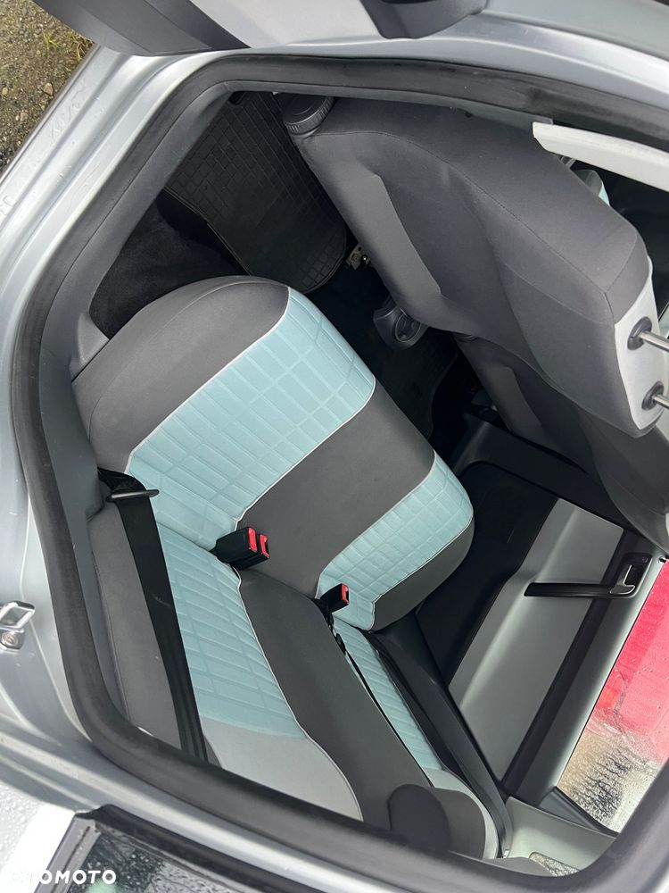 Volkswagen Polo 1.4 TDI DPF BlueMotion - 16