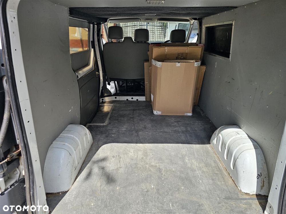 Opel Vivaro - 22