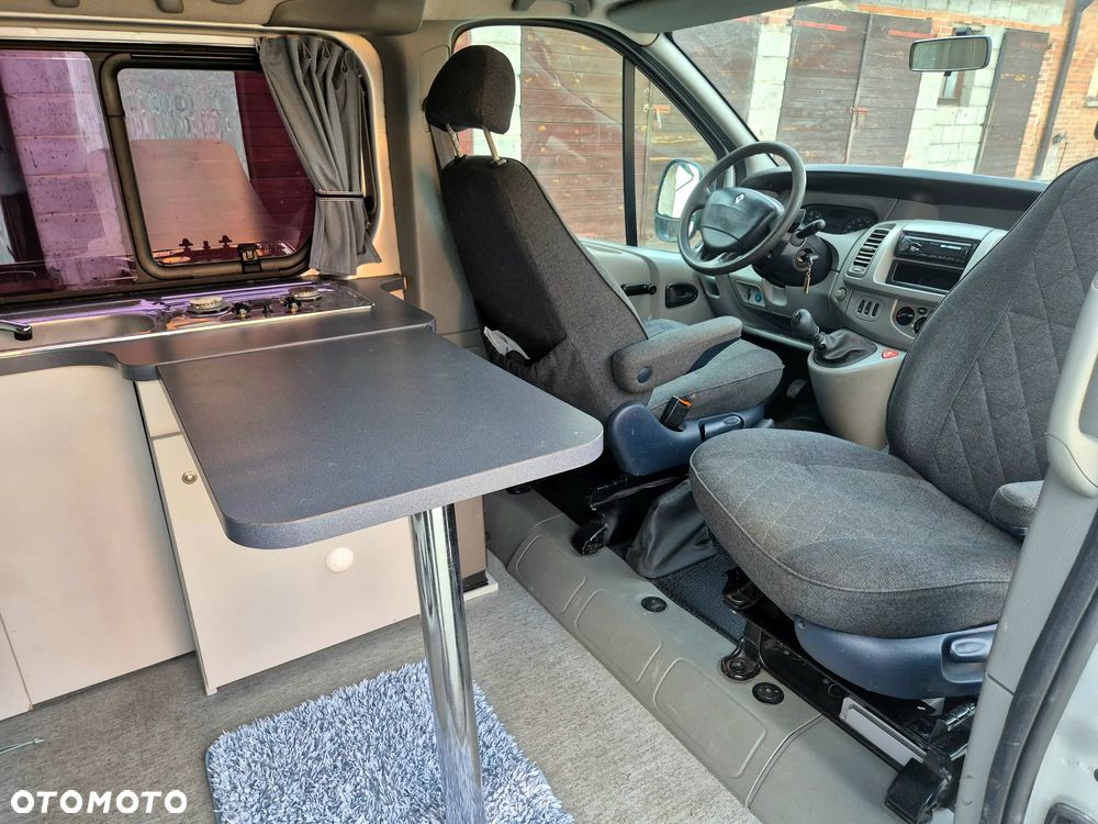 Renault Trafic - 2