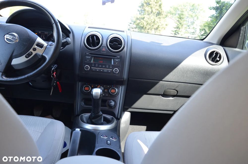 Nissan Qashqai 1.6 Visia - 23