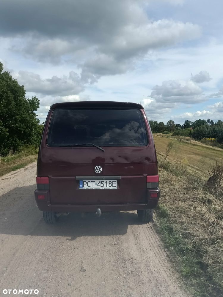 Volkswagen Multivan - 2