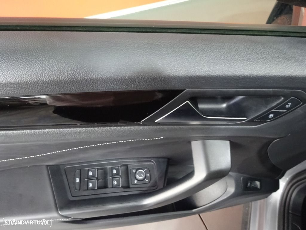 VW T-Roc 1.5 TSI Black Style DSG - 9