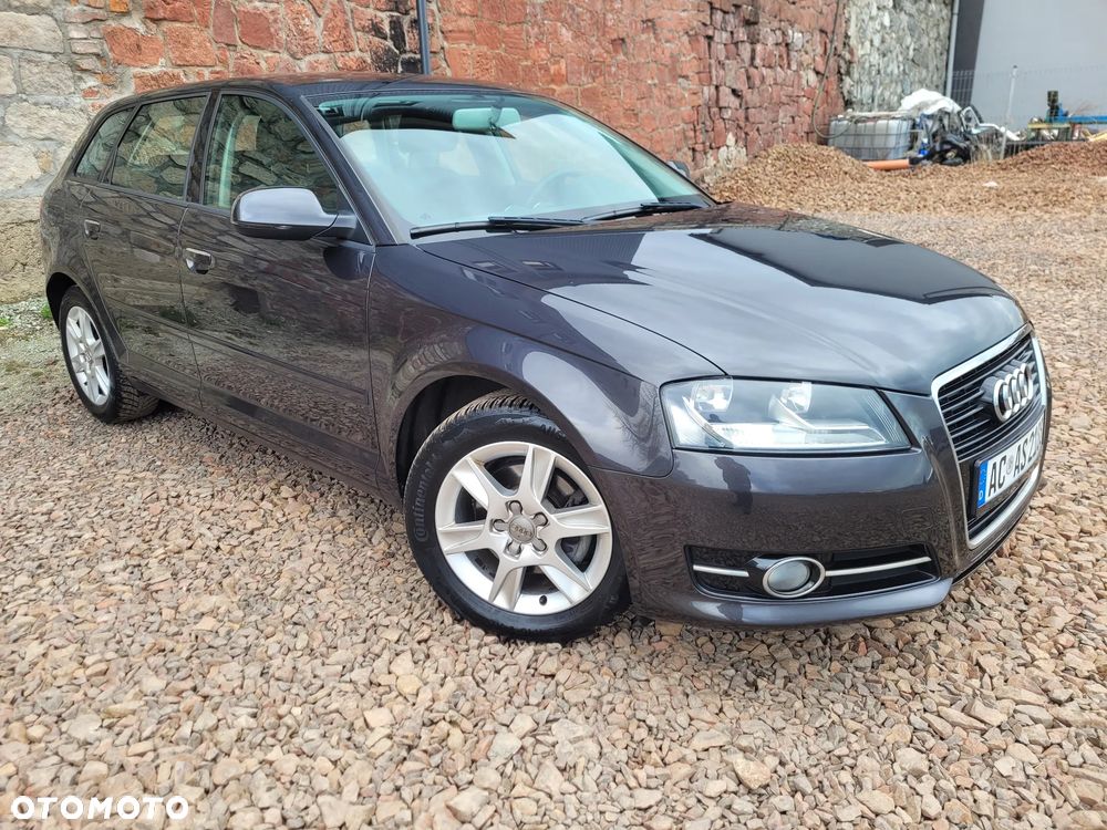 Audi A3 Sportback 1.4 TFSI Ambiente - 8