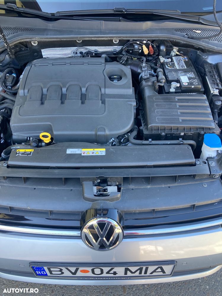 Volkswagen Golf 1.6 TDI SCR Comfortline - 17