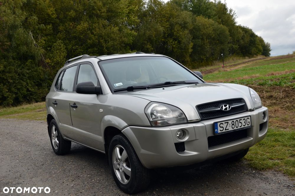 Hyundai Tucson 2.0 Comfort 2WD - 26