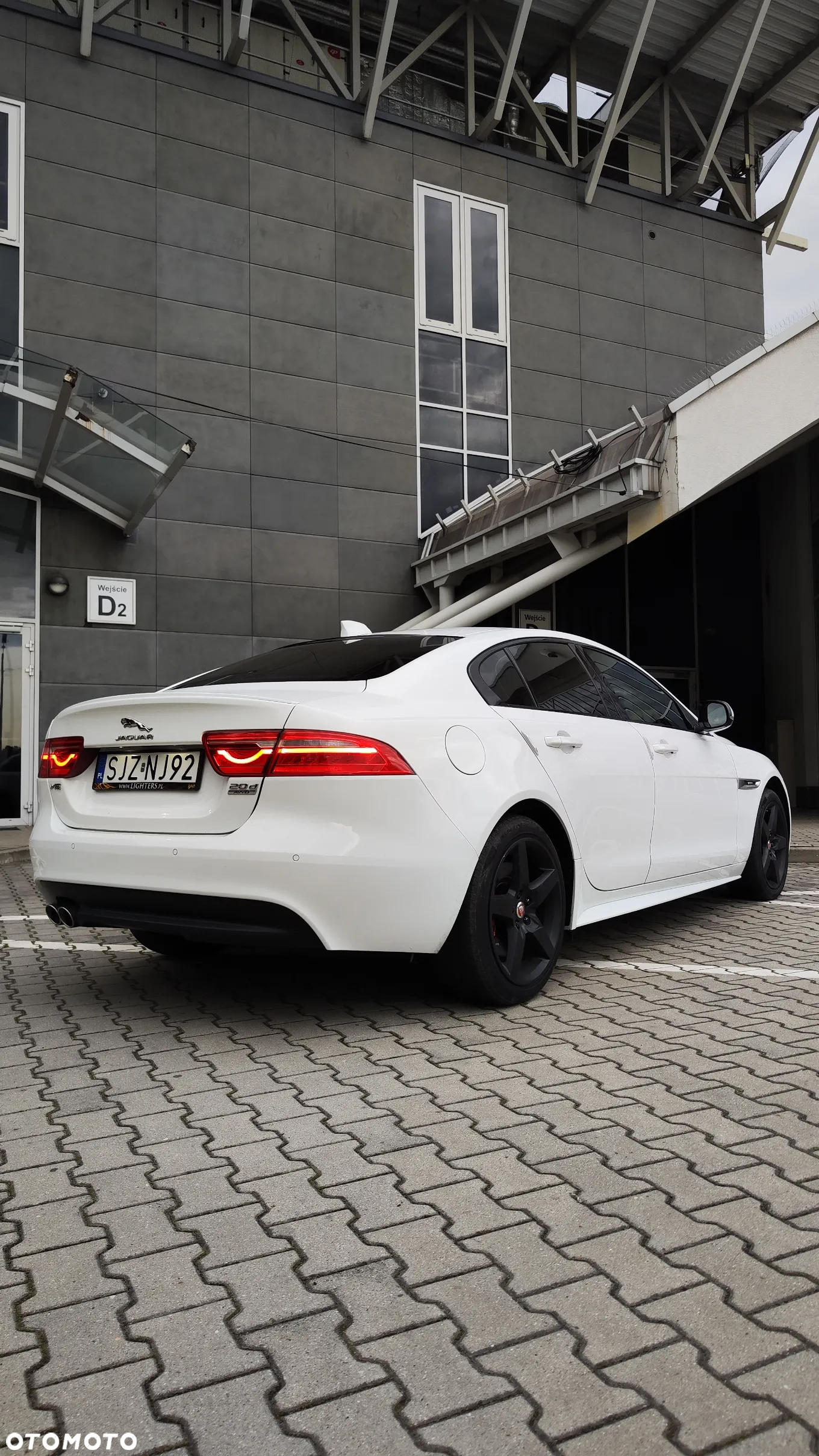 Jaguar XE 20d AWD R-Sport - 39