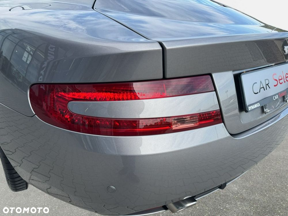Aston Martin DB9 Touchtronic - 12