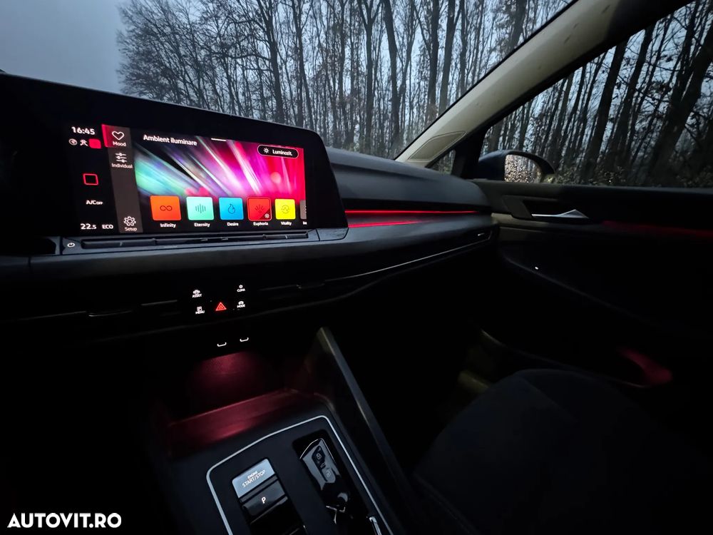 Volkswagen Golf 1.4 eHybrid Style - 27