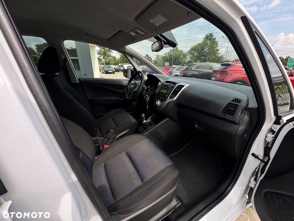 Hyundai ix20 1.4 blue Comfort - 17