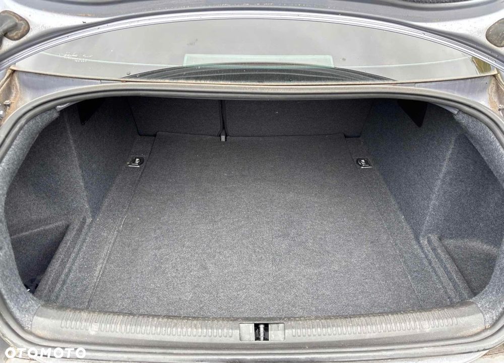 Audi A4 Limousine - 17