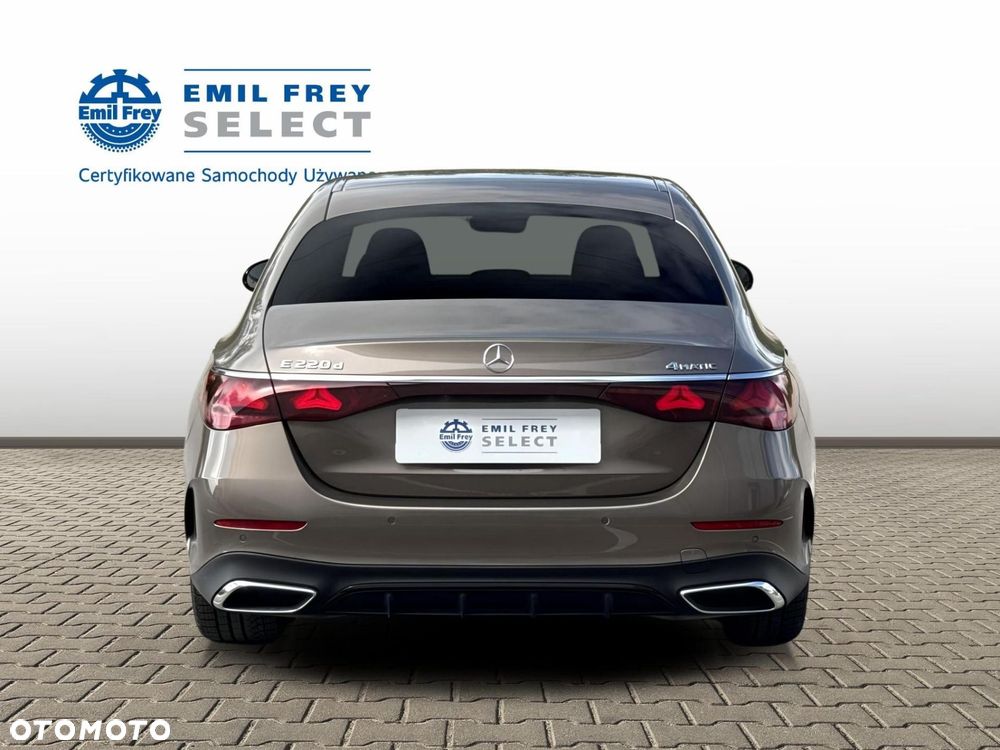 Mercedes-Benz Klasa E - 6