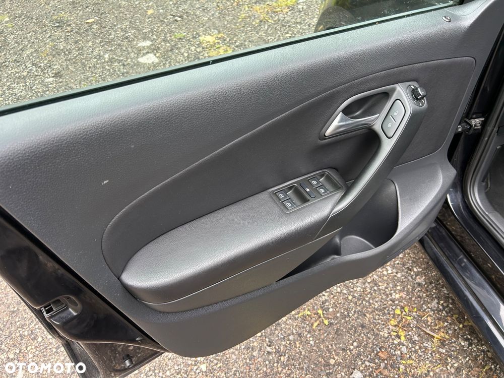 Volkswagen Polo 1.2 TSI Highline DSG - 13