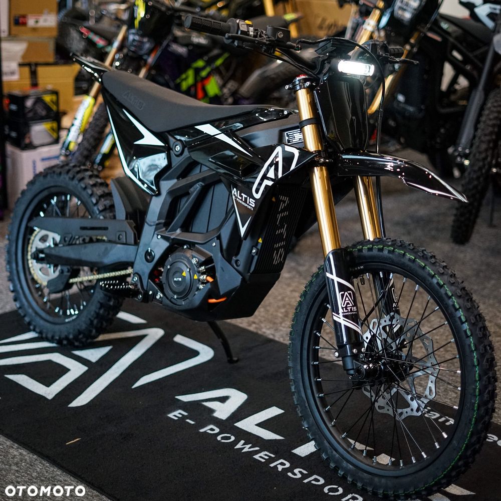 Altis Powersports Sigma - 16