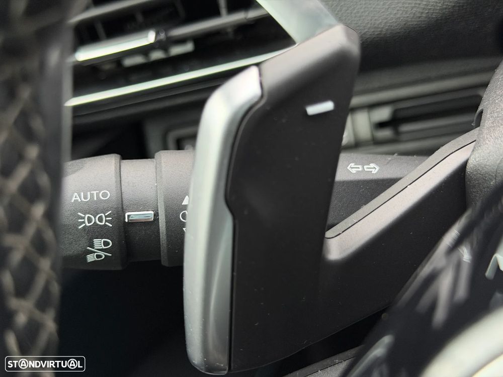 Peugeot 3008 1.2 PureTech Allure Pack EAT8 - 10