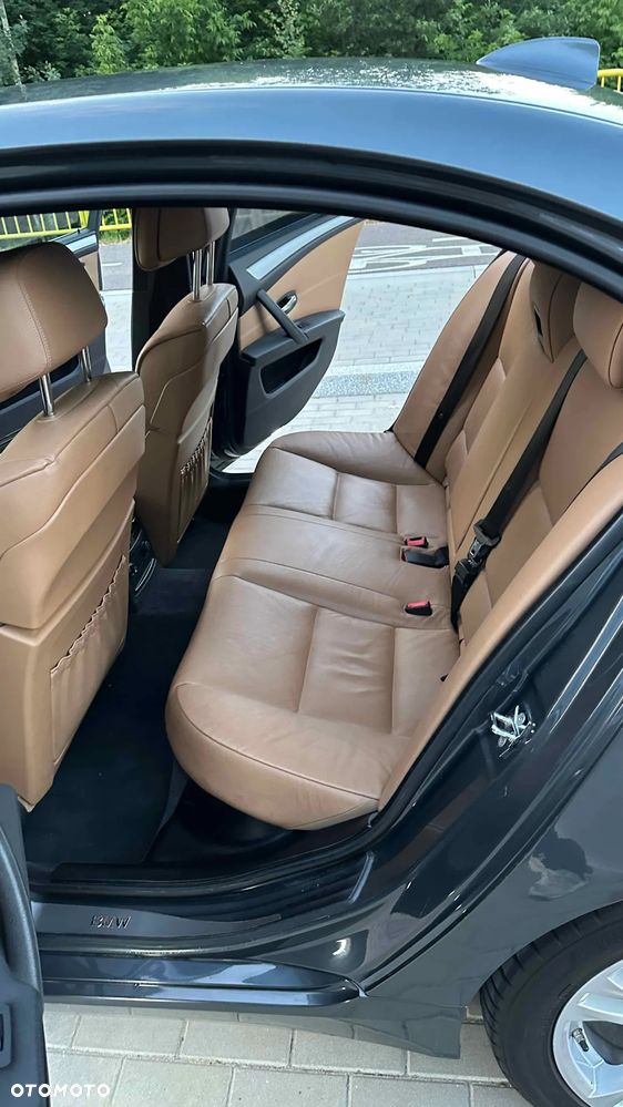 BMW Seria 5 530i xDrive Edition Exclusive - 24