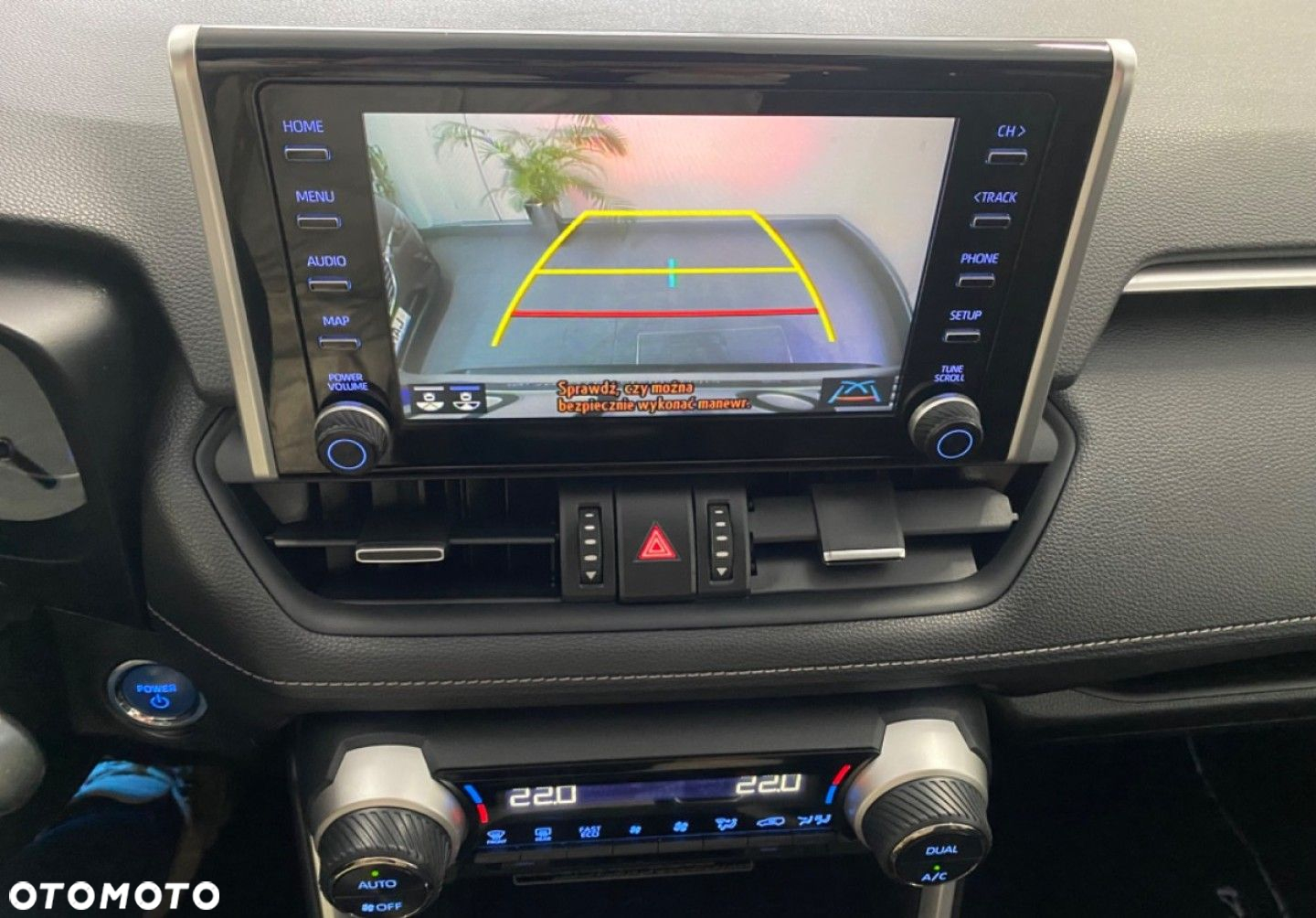 Toyota RAV4 - 8