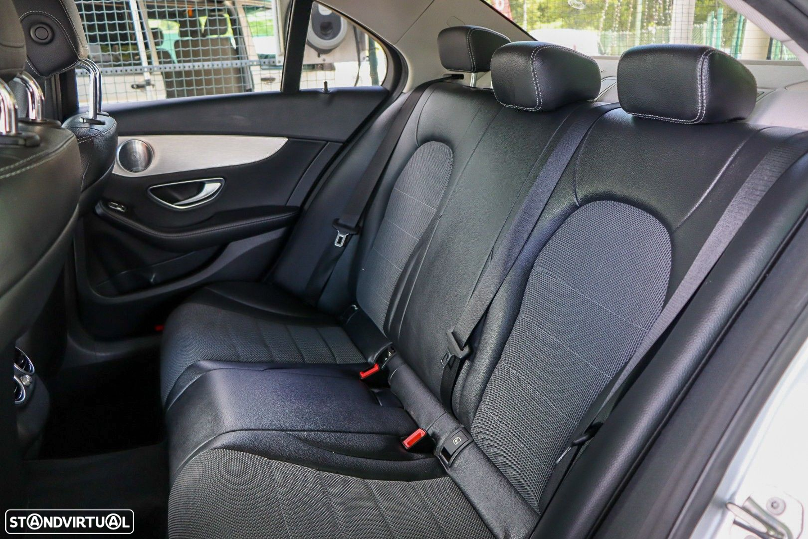 Mercedes-Benz C 300 h Avantgarde - 10