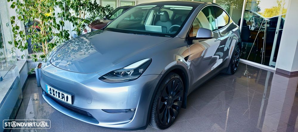 Tesla Model Y Performance Tração Integral - 1