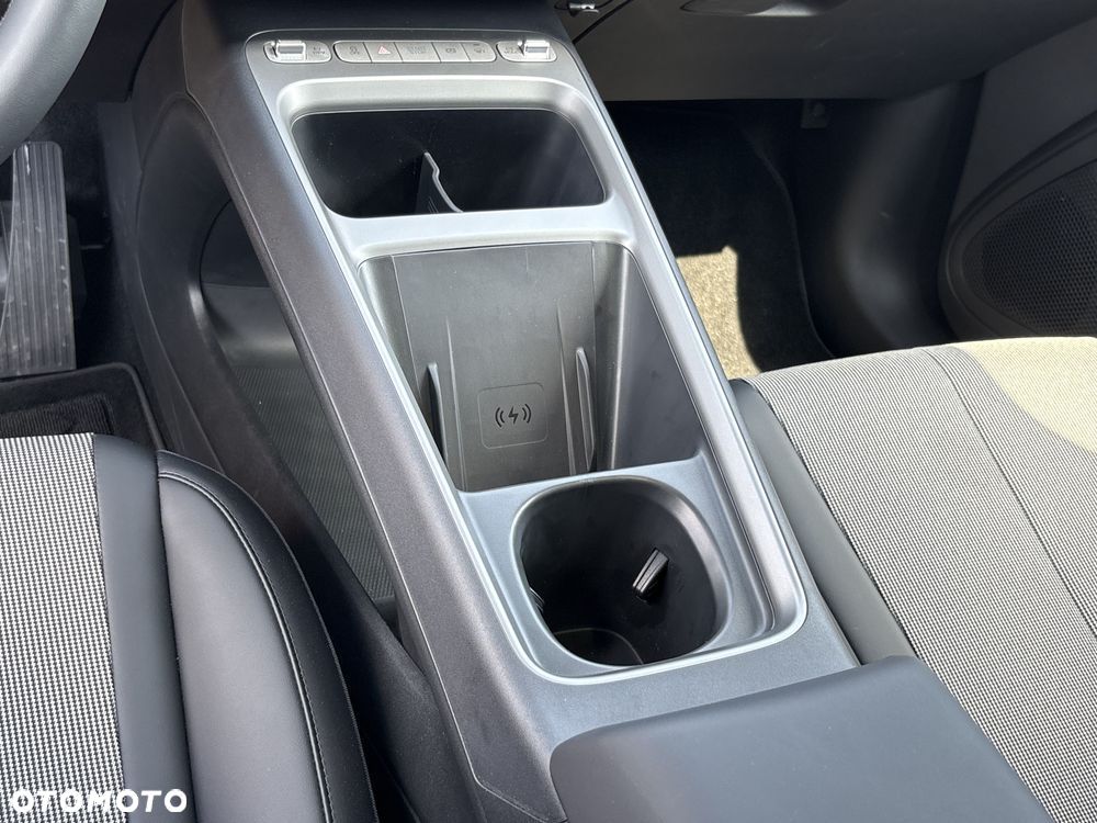 BYD Dolphin G Comfort E-CVT - 14