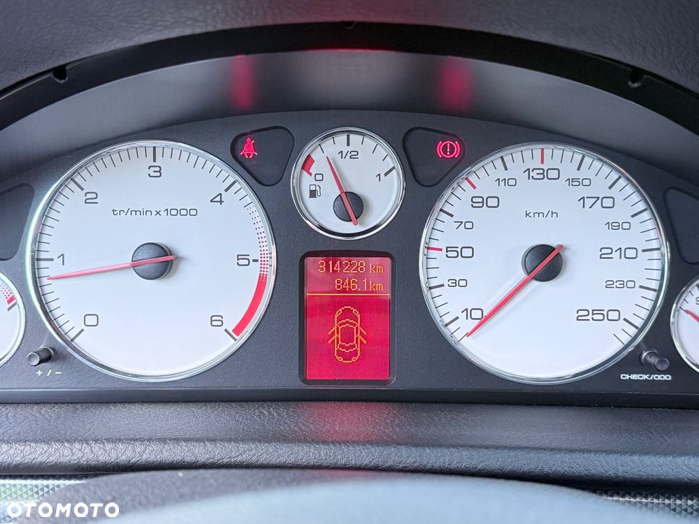 Peugeot 407 2.0 HDI ST Komfort EU4 - 15