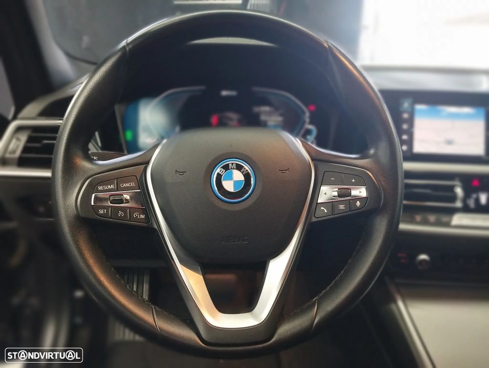 BMW 320 e Auto — fotografia 21