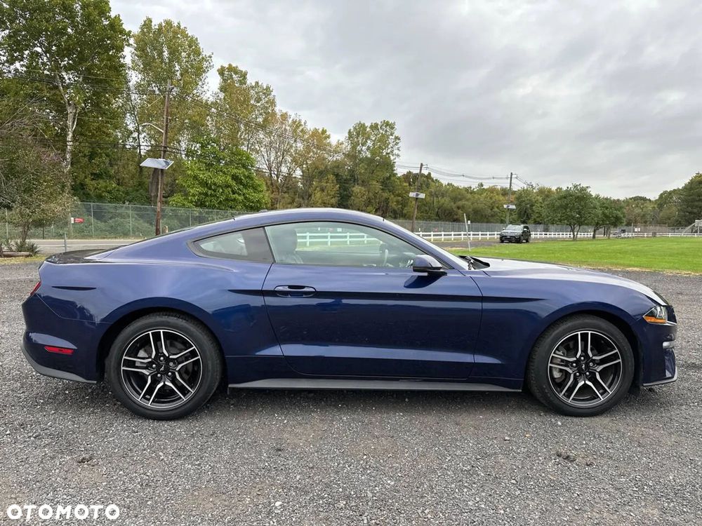 Ford Mustang - 16
