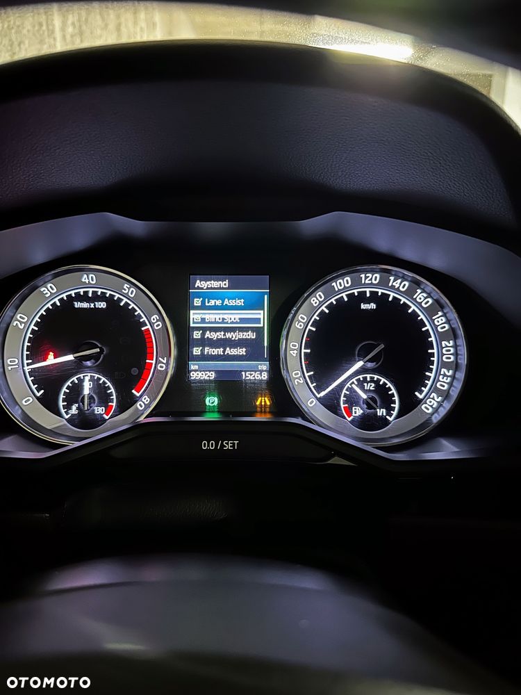 Skoda Superb 2.0 TSI 4x4 L&K DSG - 36