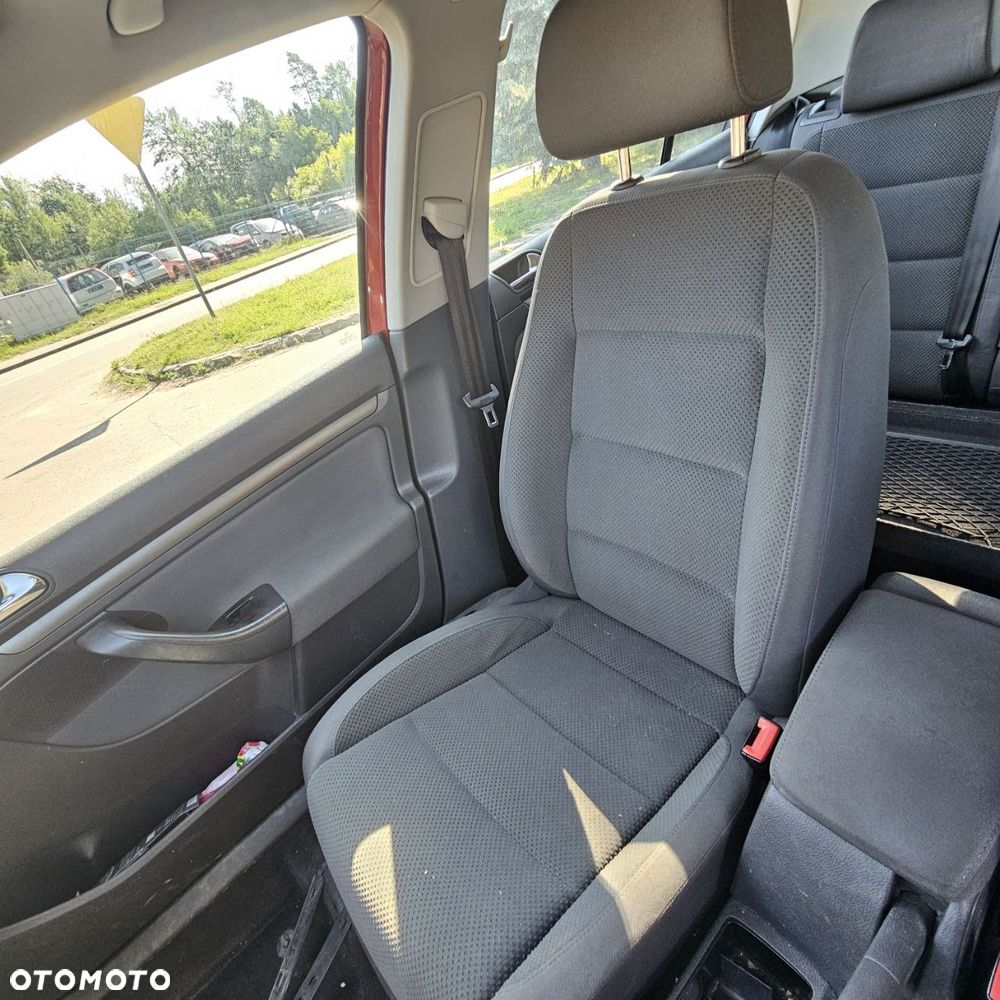 VOLKSWAGEN Golf V (2003r) hb 1,4 B 55kw / 75 KM kod lak: LA3W pojazd na części - 15