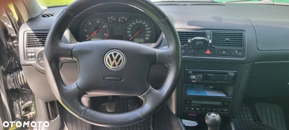 Volkswagen Golf 1.9 TDI - 11