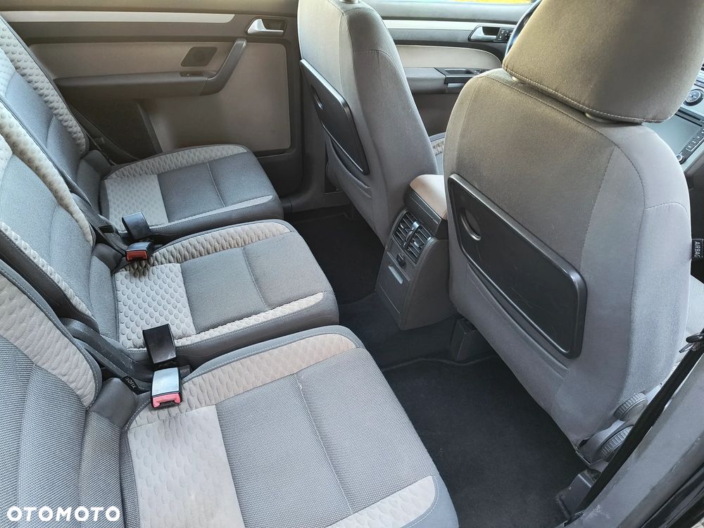 Volkswagen Touran 2.0 TDI DPF Cross DSG - 12