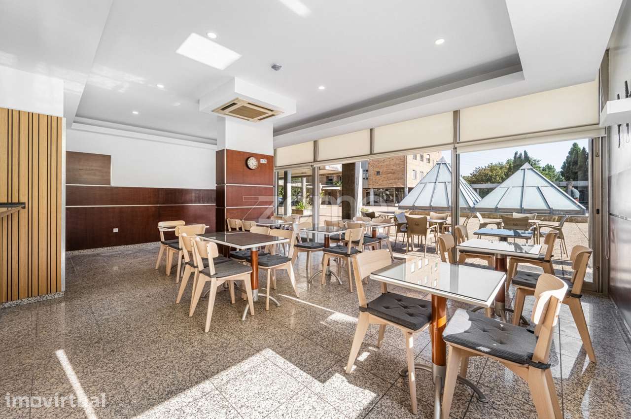 Espaço Comercial para Venda no Centro da Maia - Grande imagem: 4/17