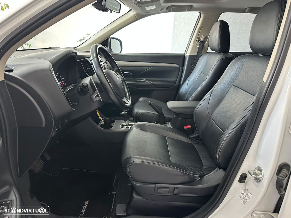 Mitsubishi Outlander 2.2 DI-D 4WD Auto Instyle - 8