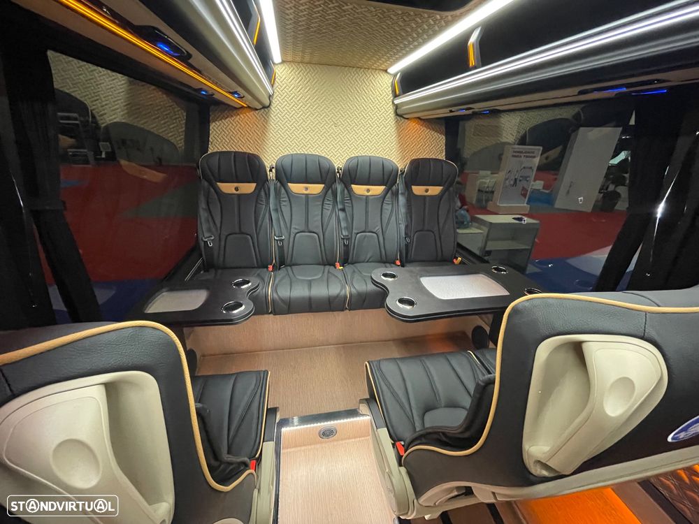 Mercedes Benz Sprinter 519 - 13