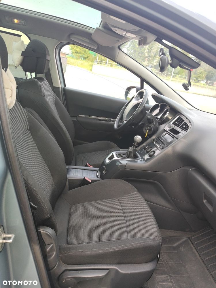 Peugeot 5008 - 4