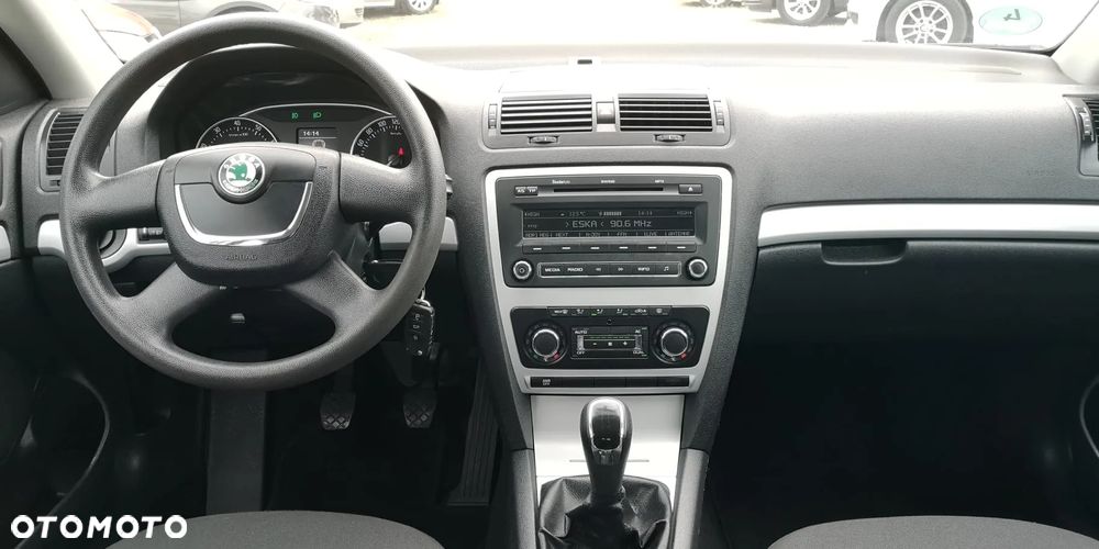Skoda Octavia 1.6 Elegance - 15