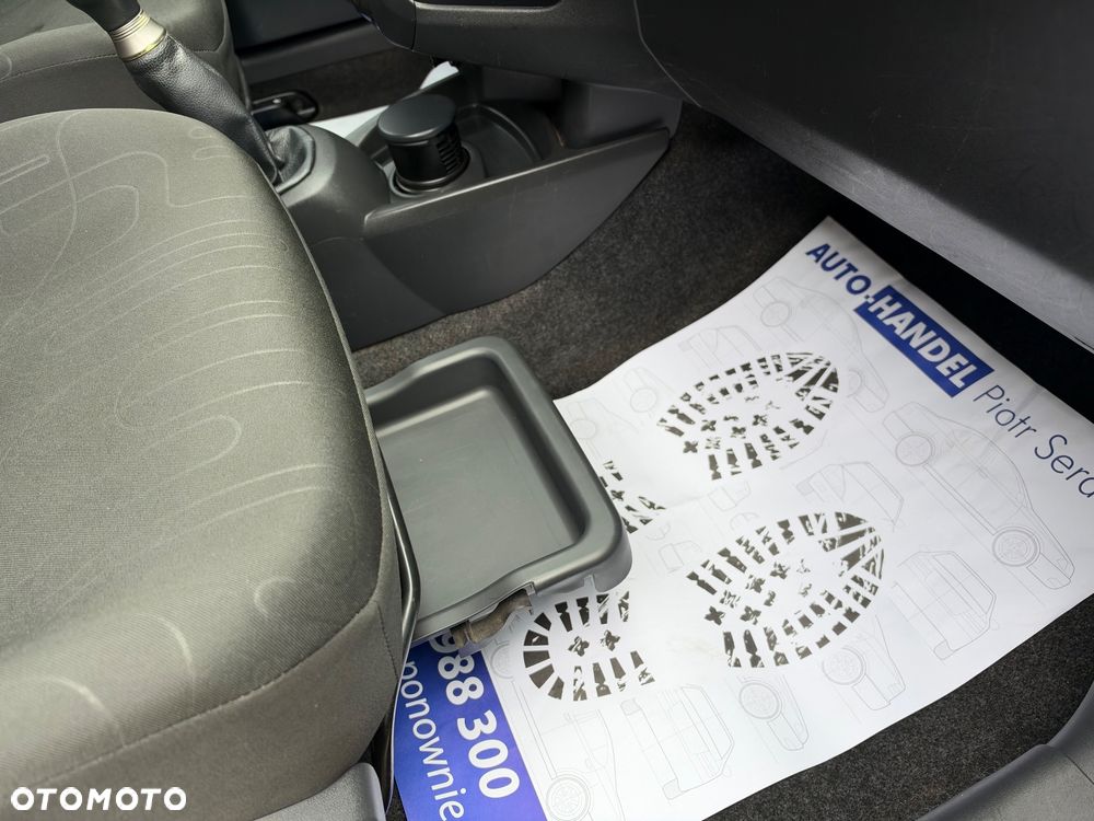 Toyota Yaris - 19