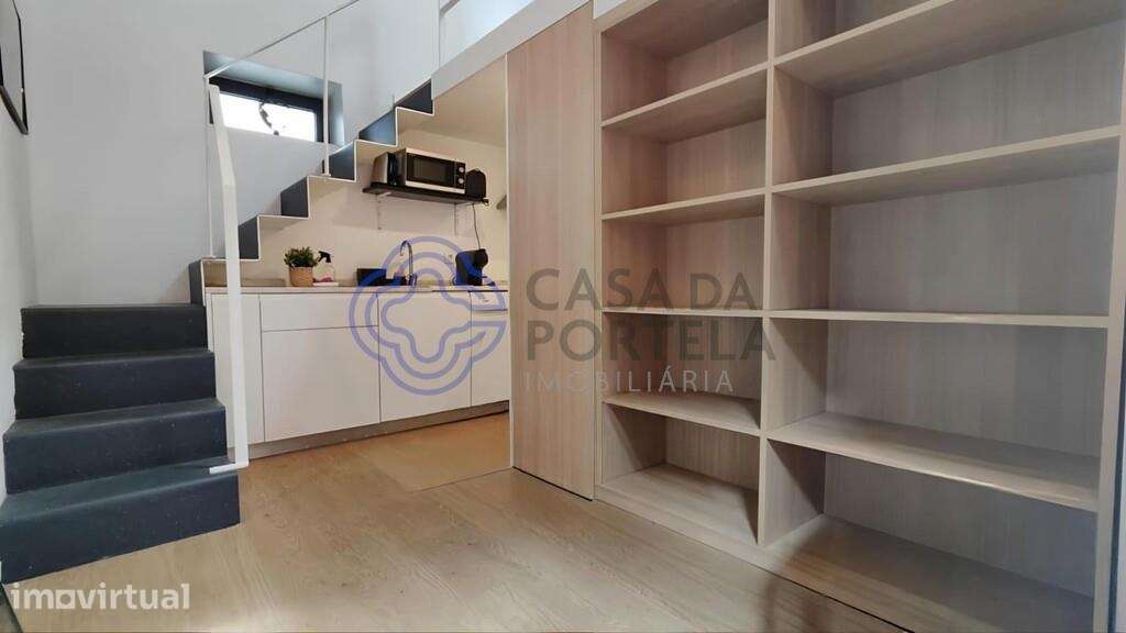 Loft para venda a 200m da Praça dos Poveiros com licença para AL - Grande imagem: 3/5