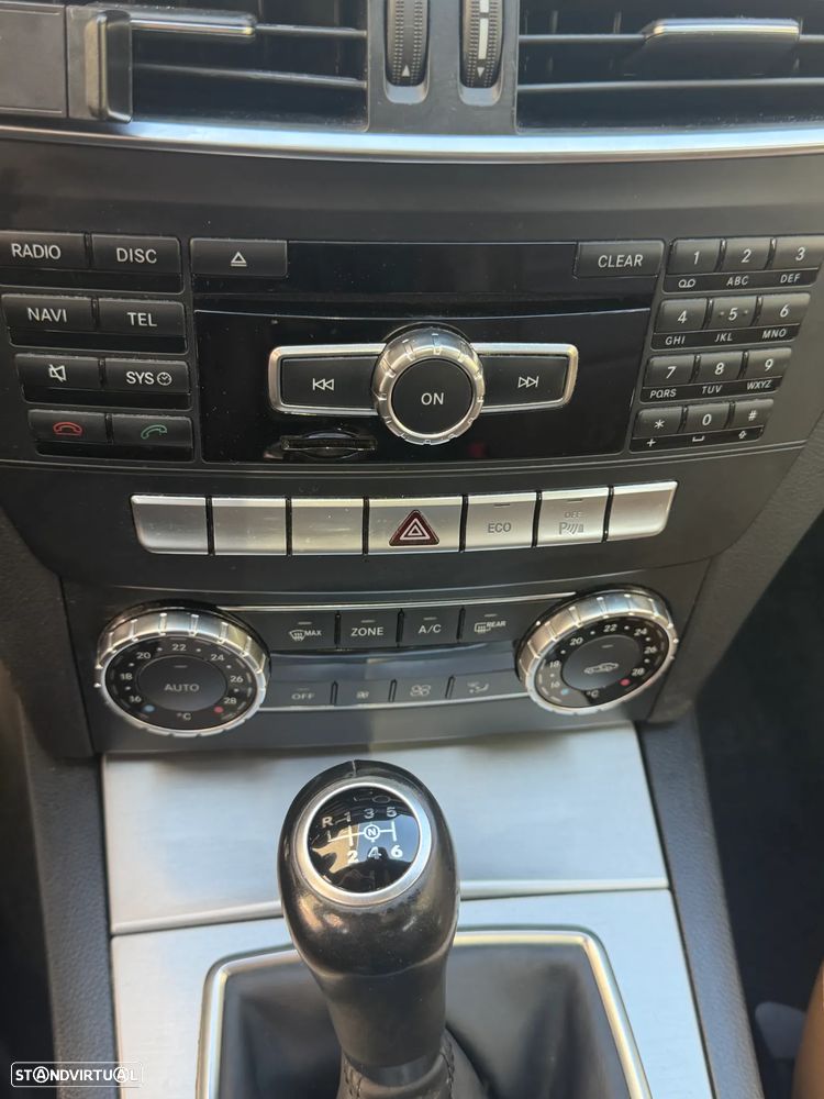 Mercedes-Benz C 220 CDi Avantgarde BlueEfficiency - 23