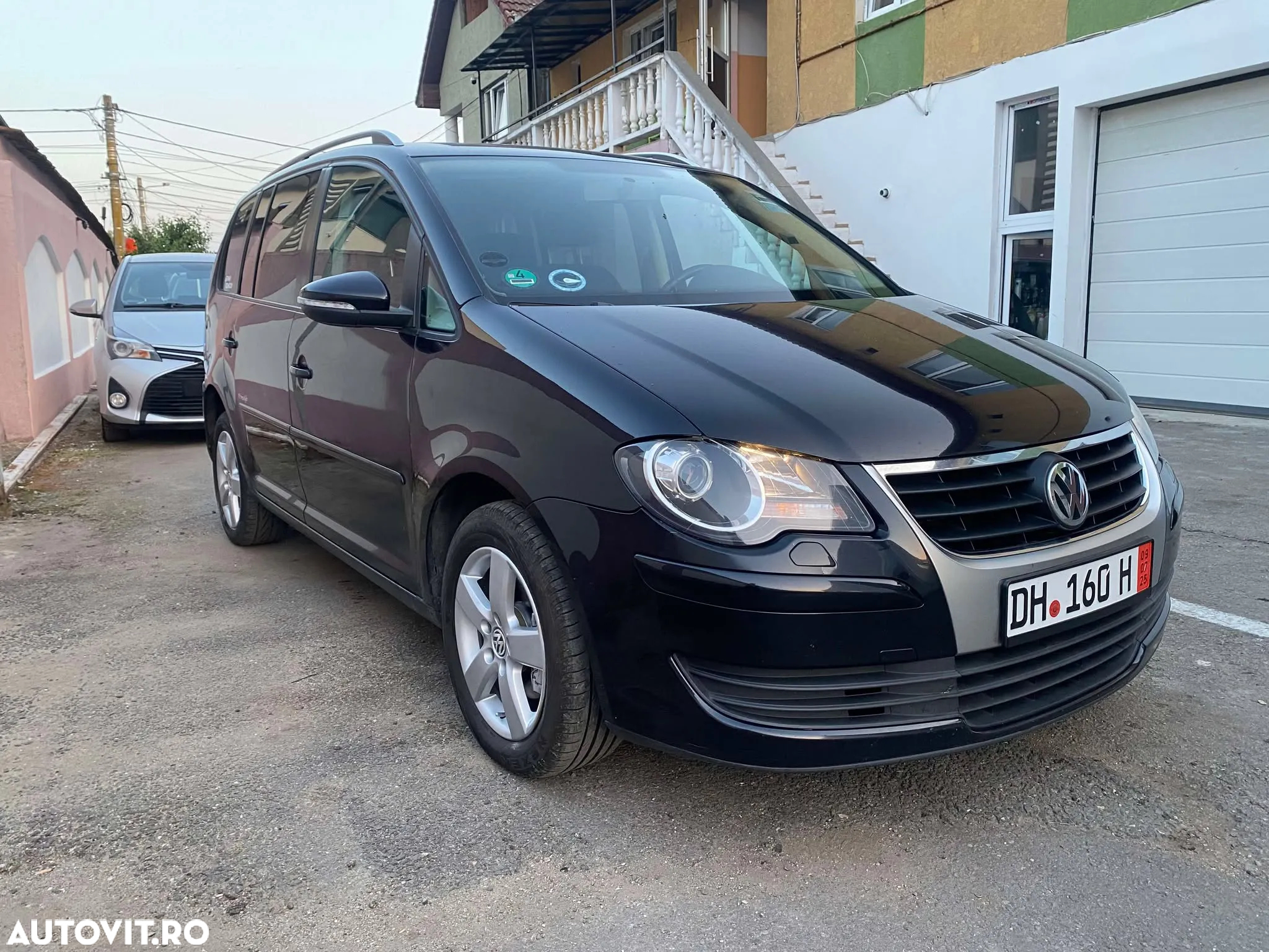 Volkswagen Touran 1.9 TDI DPF Freestyle - 3