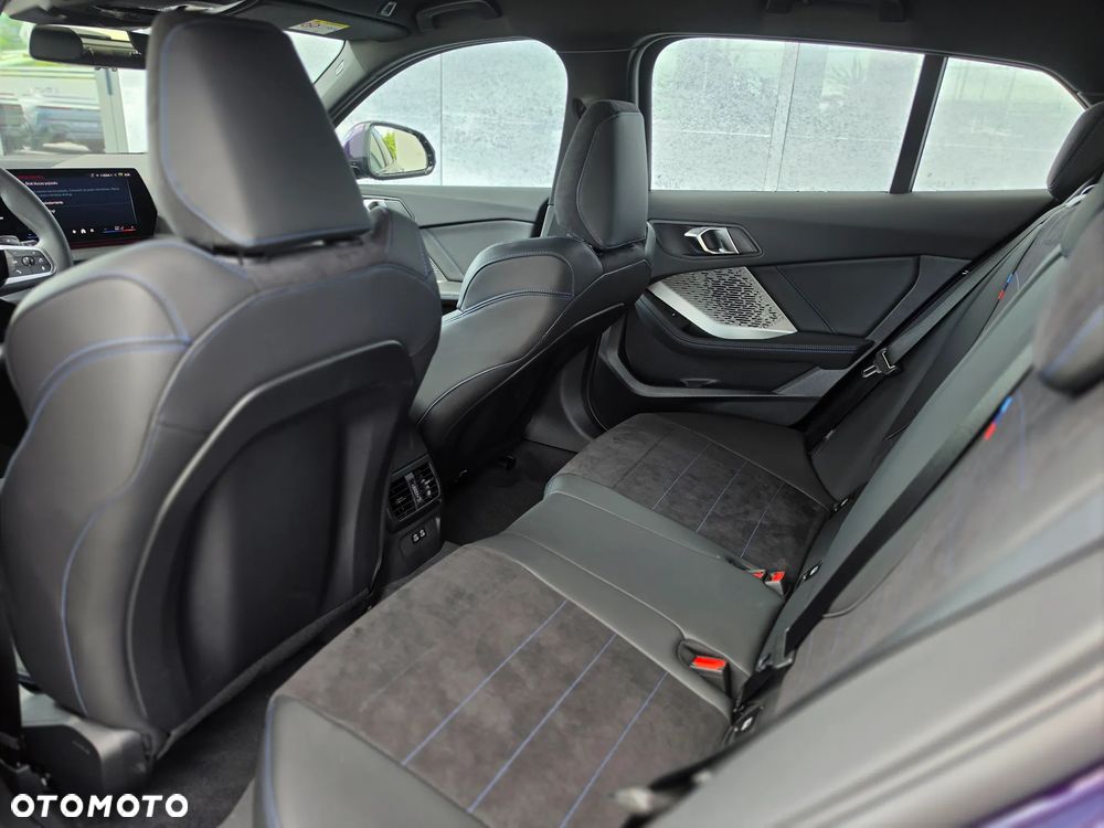 BMW Seria 1 120 mHEV - 30