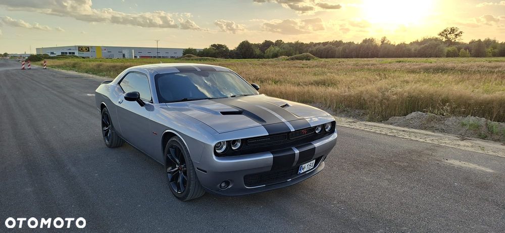 Dodge Challenger 5.7 R/T - 17