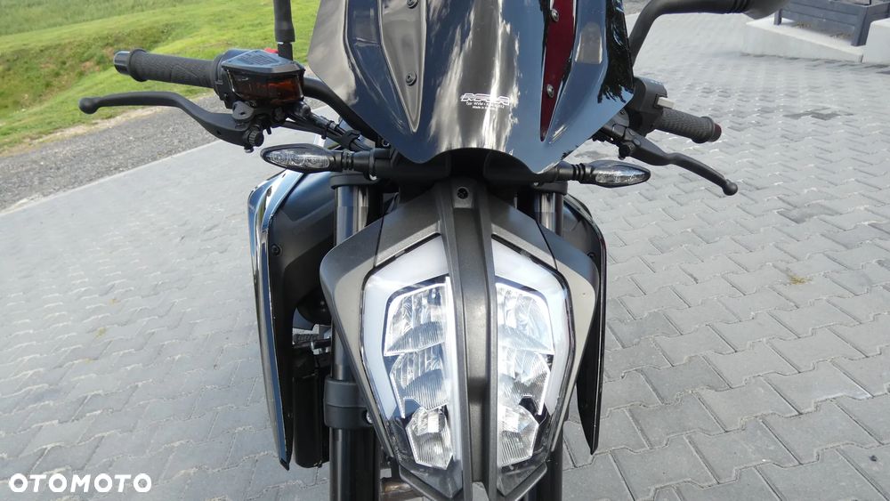 KTM DUKE 890 - 16