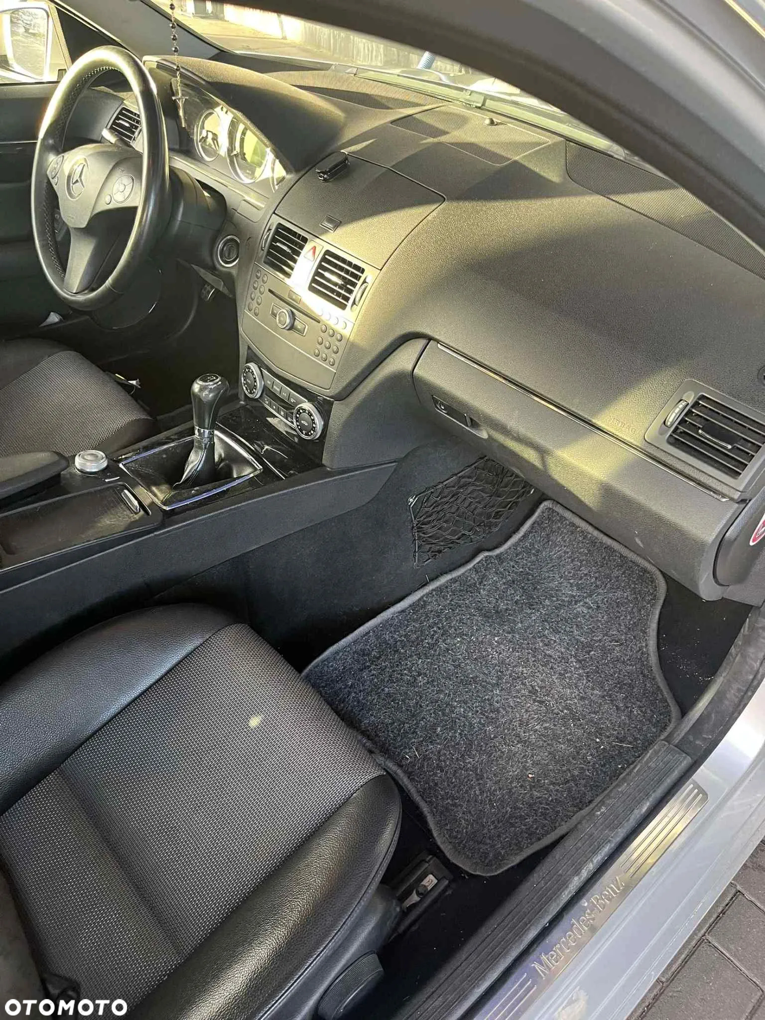 Mercedes-Benz Klasa C 180 T CDI DPF (BlueEFFICIENCY) Avantgarde - 10
